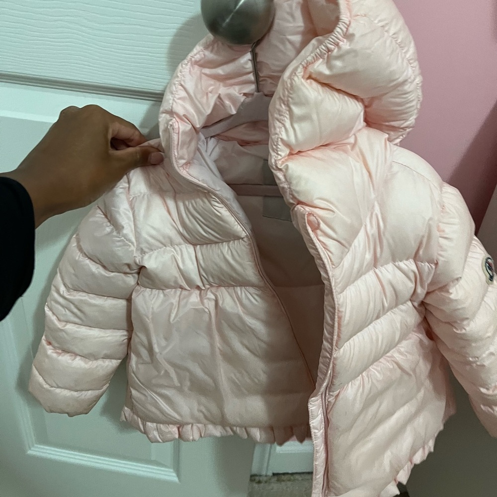 Moncler hooded light pink puffer toddler size 3Y purchased from Saks